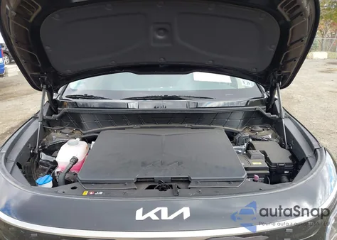 2024 Kia Niro Ev Wind from USA, damaged, VIN KNDCR3L15R5111524